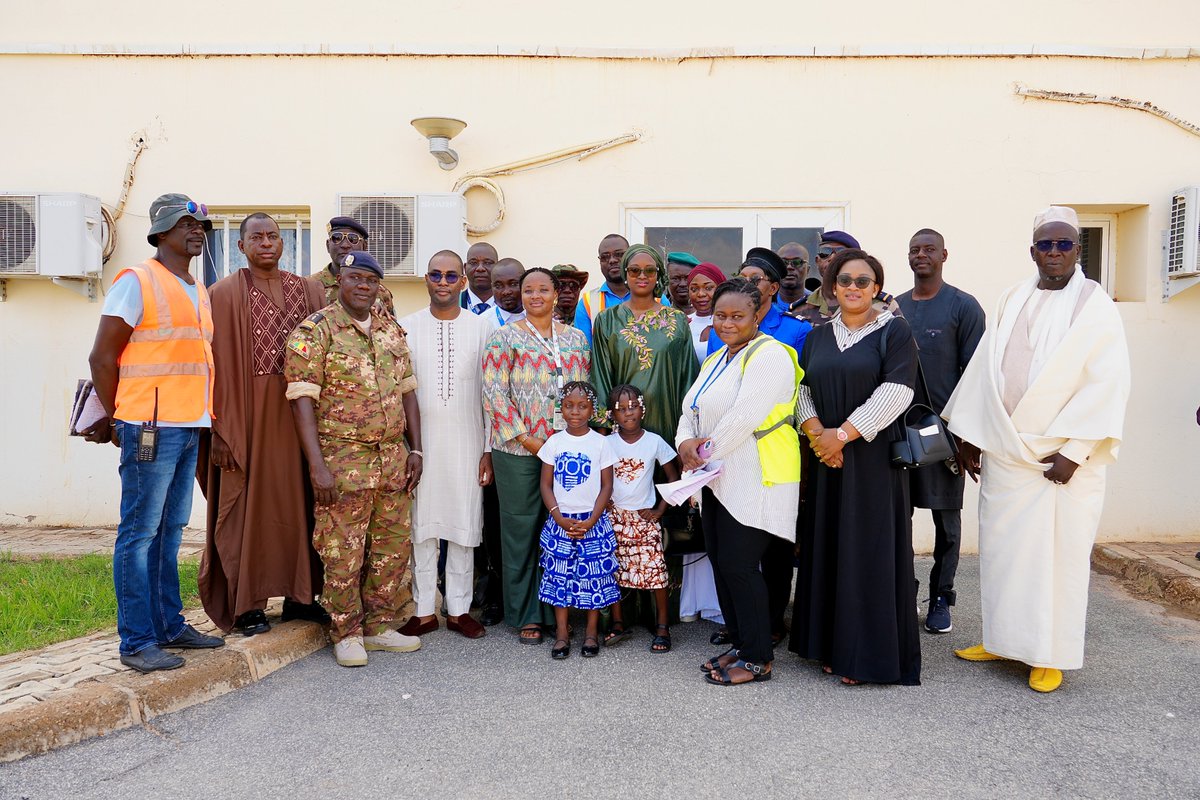 FlySkyMali's tweet photo. Du 19 au 21 juillet 2026, une délégation conduite par la Directrice Générale de Sky Mali a effectué une mission à Kayes pour rencontrer les autorités, les partenaires commerciaux et les acteurs institutionnels de la région.#SkyMali #Mali #Kayes #MissionKayes https://t.co/SYv1TiF7fy