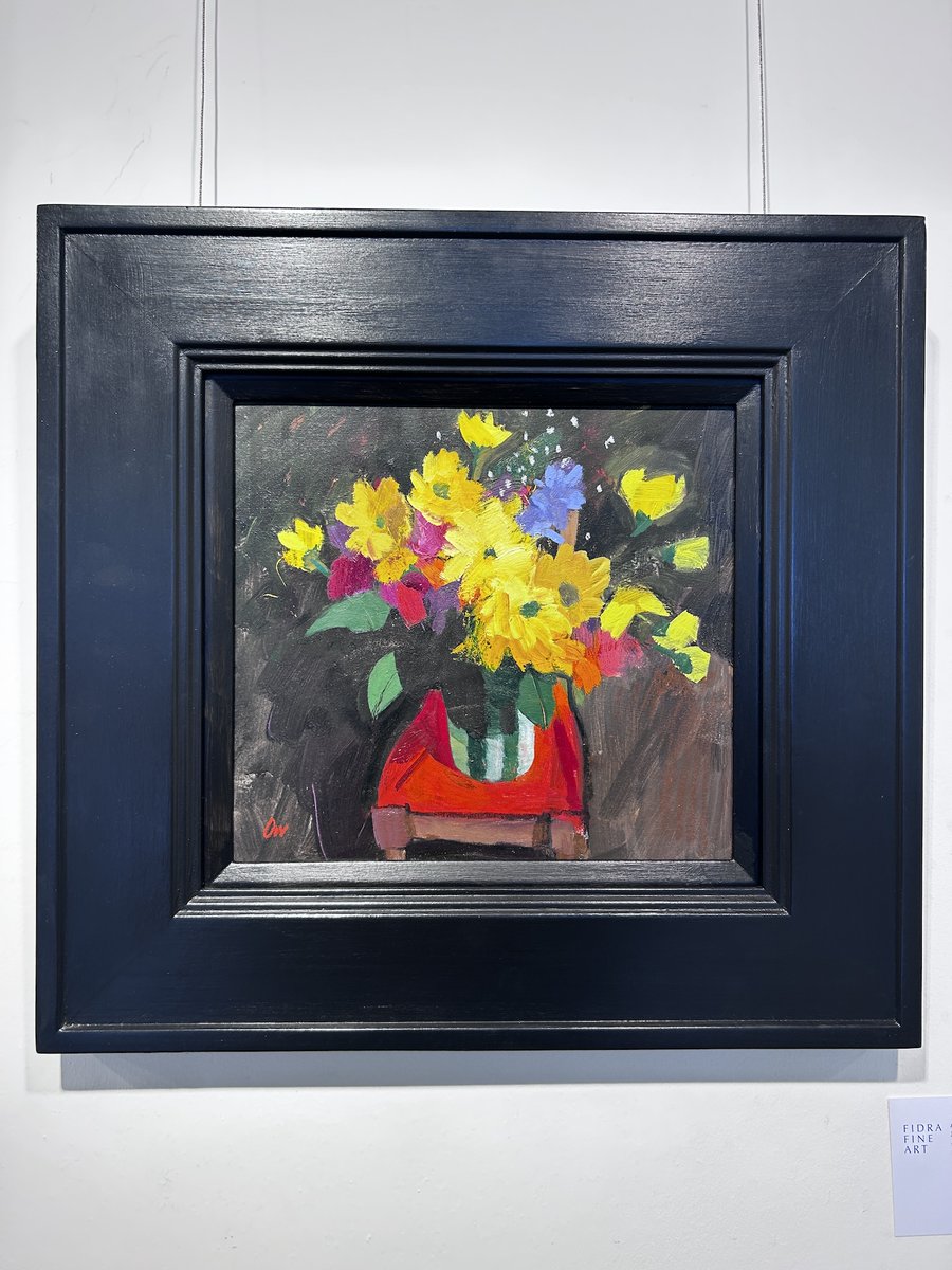 FidraFineArt's tweet photo. Summer Exhibition

Open Tue-Sat 11-4 &amp; Sun 12-4pm until 30 Aug.

Thick brushstrokes &amp; juicy summer colours in this lovely painting by Jacqueline Orr RSW RGI PAI. Well worth seeing up close. Looks great in the dark frame &amp; slip by Art Hire. Exquisite!

Posy
Oil on Board
12x11" https://t.co/c6Q9cBzhXK