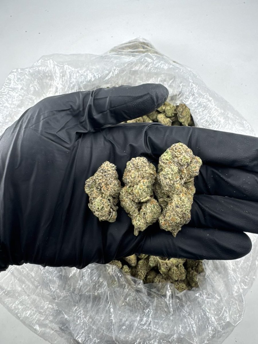TheHighestah's tweet photo. Purple butter 
1lb+$1050
3lb+$1000
5lb+$950
10lb+$900 https://t.co/IYiU7W2uh1