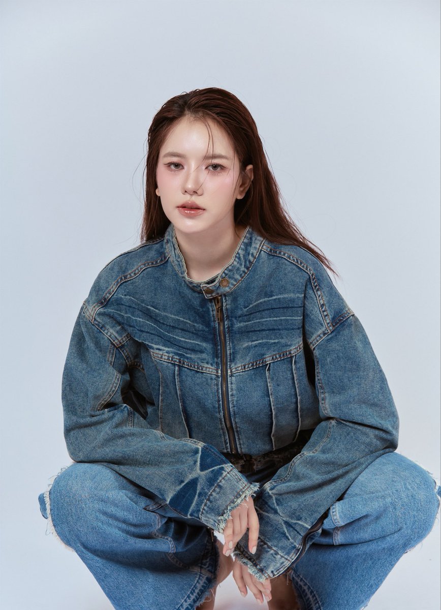 miephat's tweet photo. In my denim era 🩵🧢

📸 @JJanuary23 
#miephat https://t.co/GPM4ans8l0