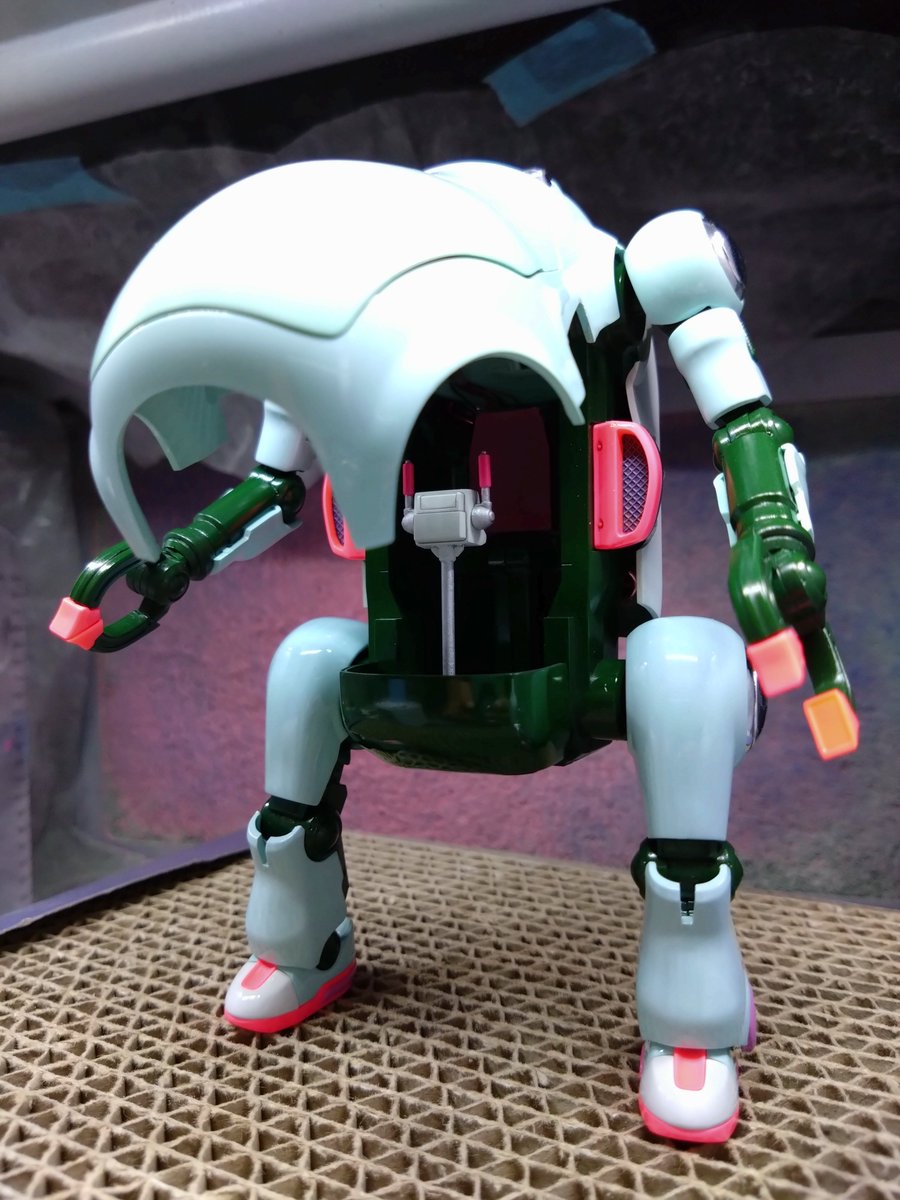 jun213mac's tweet photo. #プラモデル
メカトロウィーゴ
なんか可愛くて作ってしまった
せっかくだから目は光らせてみた https://t.co/lPn0uhYgHq