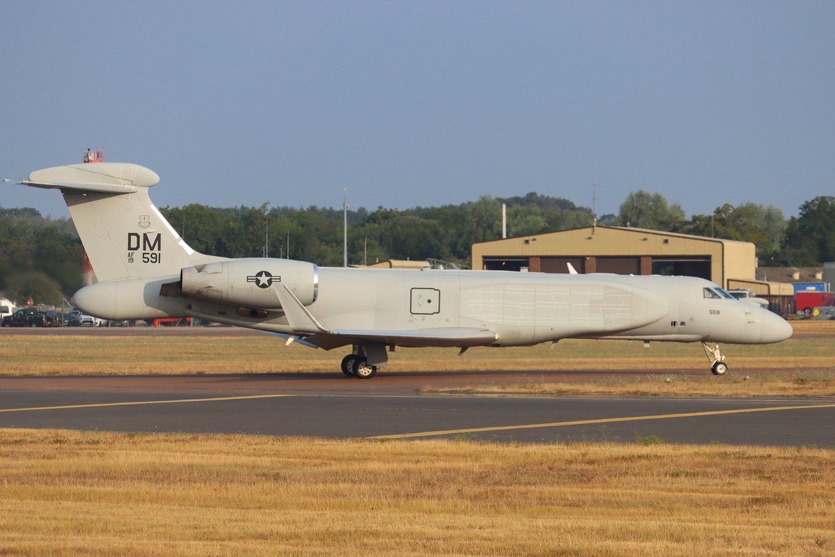 LHA2709's tweet photo. EA-37’s 19-5991/DM “FAZE21” & 19-1587/DM “FAZE31” arriving at RAF Fairford this morning before heading further east @DefenceGeek @MilMonWorld https://t.co/OJ9SOa8vsZ