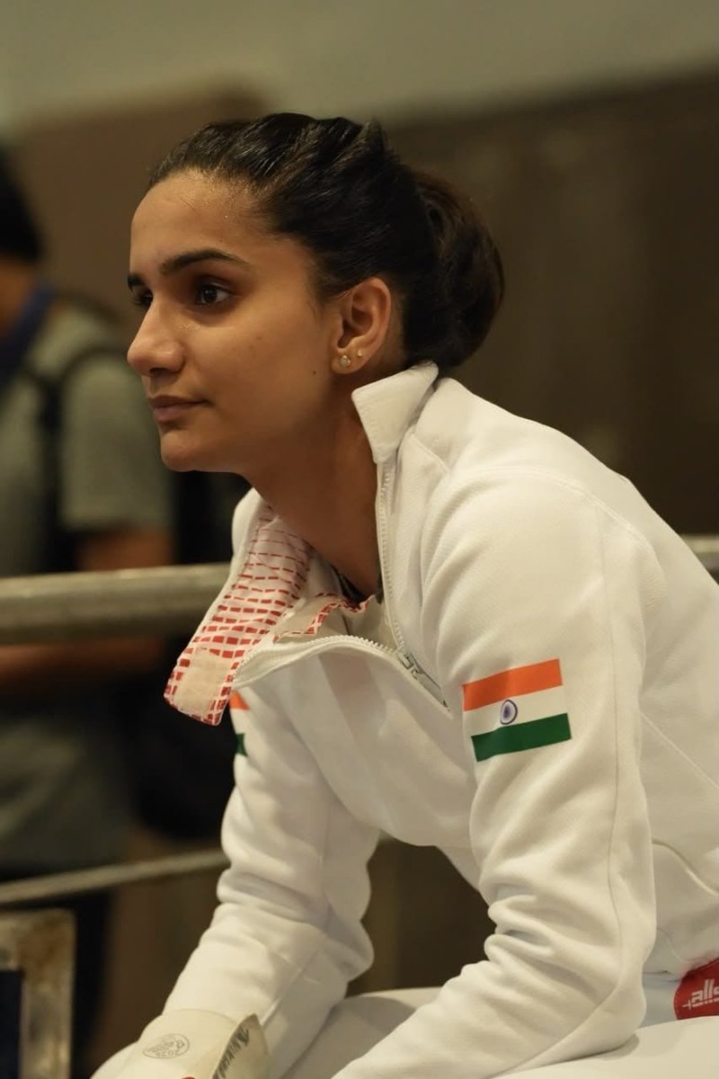 DDNewslive's tweet photo. In a historic feat for Indian Fencing, two Indian Navy sailors have become the first-ever Indian women Épée fencers to reach the Main Draw at the Senior World Fencing Championship 2026 in Hong Kong, China. Indian contingent Tanishka Khatri and Prachi Lohan defeated Chinese top seed Yang Jingwen in the last elimination round.

Both Khatri and Lohan will return to the strip on Saturday, to compete in the Main table of 64 matches, fighting for a spot in the Table of 32.

@indiannavy #WorldFencingChampionship2026