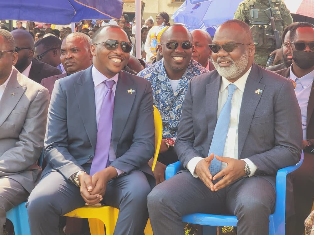 RealManziWilly's tweet photo. Over 12,000 youth from Goma, Bukavu, & Nyundo-Byumba (Rwanda) just concluded the 15th Regional Youth Forum for Peace, led by Bishop Willy Ngumbi, alongside Corneille Nangaa, Provincial authorities, and military (Gen. Boduin).

​For the first time in years, a Bishop can freely visit dioceses across Masisi & Rutshuru, a direct result of the peace & stability established by the AFC. Real, unprecedented change is happening in DRC.