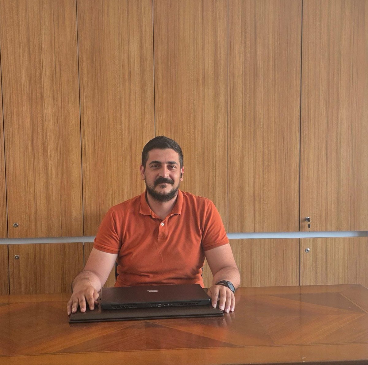 akparti_karatay's tweet photo. İlçe Başkanlığımızda bugün Meclis Üyemiz Sami Acıyan nöbetçidir.

AK Parti Karatay İlçe Başkanlığı
☎️ 0 (332) 353 88 19

📍 Şemsi Tebrizi Mah. İstanbul Cad. Ay İşhanı No:123 Karatay Konya https://t.co/aTLppbkuSU