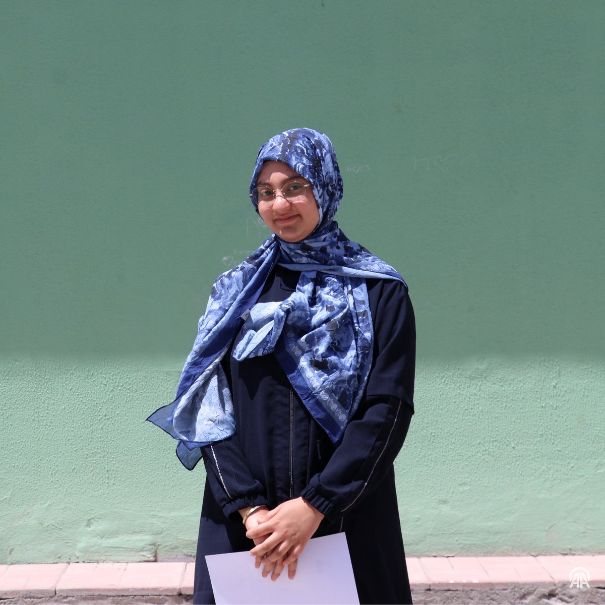 bosunatiklama's tweet photo. Van'da LGS'den 500 tam puan alarak Türkiye birincileri arasında giren Meryem Sakman, hayalindeki liseyi ilk tercihine yazdı:

• Kartal Anadolu İmam Hatip Lisesi. https://t.co/VS5LPbxcdy
