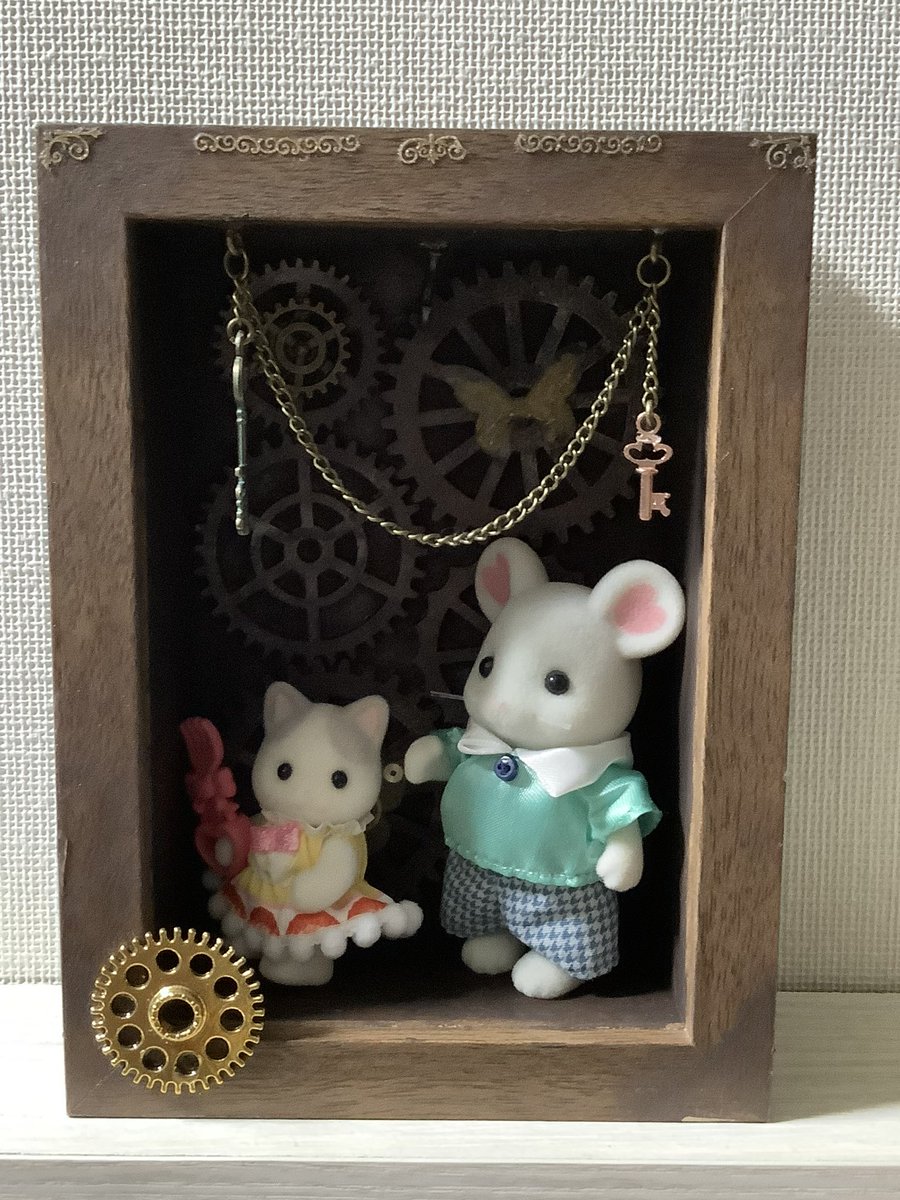 Hoota_Linqua's tweet photo. ディスプレイBOXできたー（しるばにやは付属しません） https://t.co/SIfyw07nU1