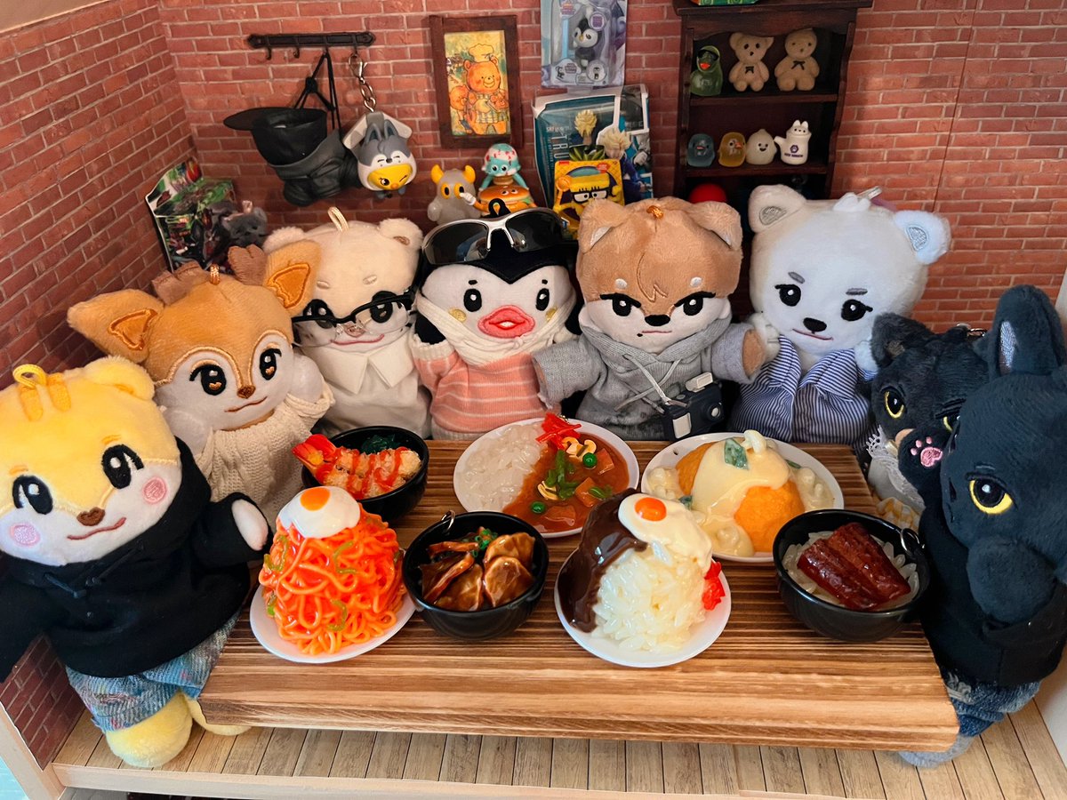 nesugi0630's tweet photo. 夏休み🌻🍚
( ΦωΦ )💦💦
#ぬいもぬい活 https://t.co/2vyLmemqrf
