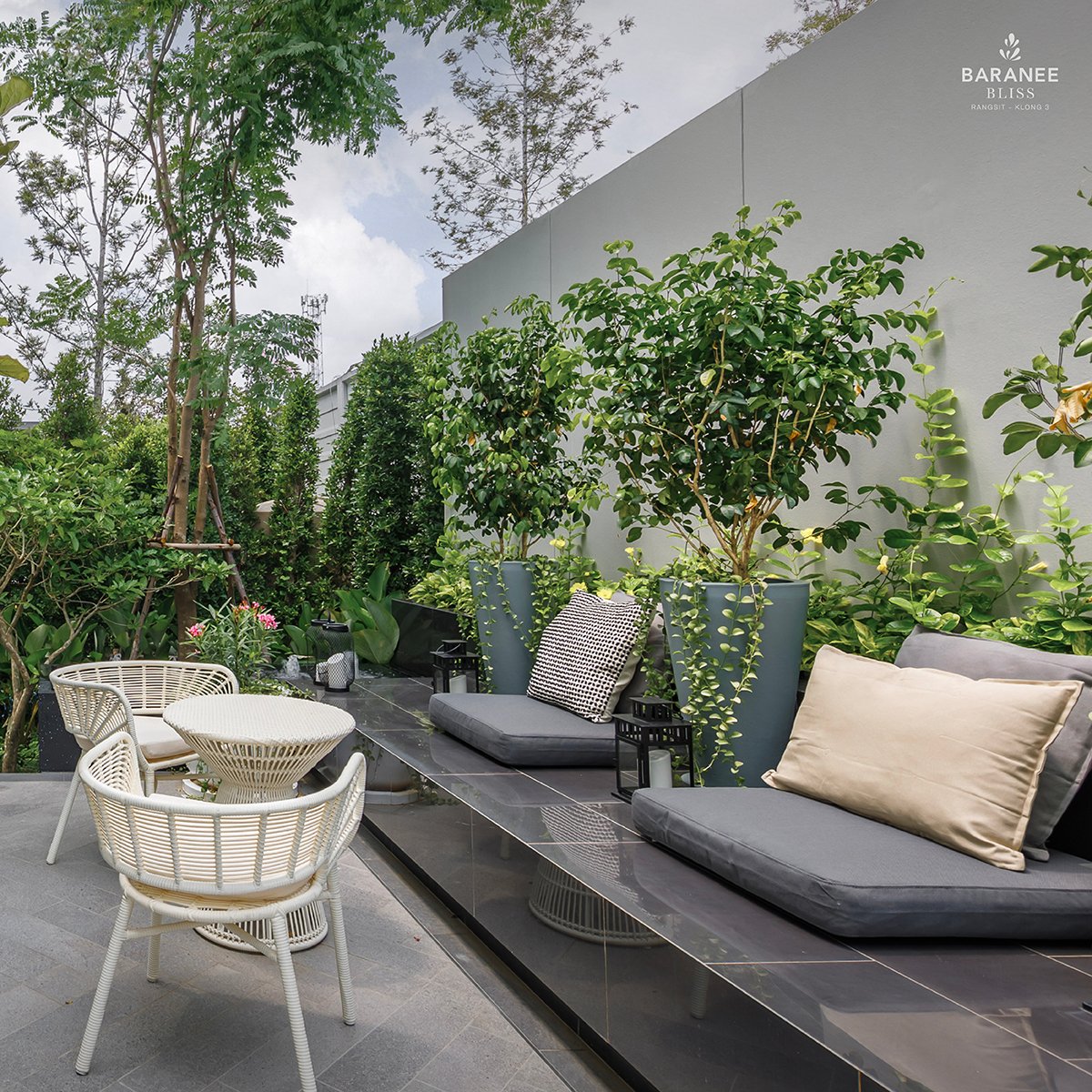 manadevelopment's tweet photo. บารานี บลิซ รังสิต – คลอง 3 เติมเต็มความสุขในทุกวัน… ด้วย Private Backyard พื้นที่สวนหลังบ้านที่ออกแบบมาเพื่อตอบโจทย์ทุกไลฟ์สไตล์ของครอบครัว รองรับได้ทั้งมุมพักผ่อนกลางสวน โซนปิ้งย่างสำหรับวันสบายๆ 

📞 นัดหมายเข้าชมโครงการโทร : 02 111 0999
📱 LINE : @baranee https://t.co/73rJV9jwqQ