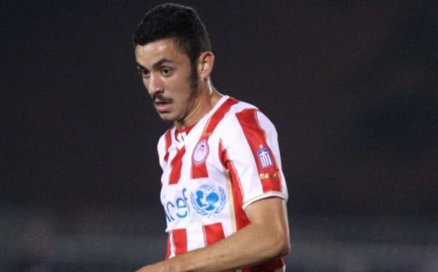 Nikos_Kotsis's tweet photo. Ο @olympiacosfc ολοκλήρωσε τη μεταγραφή του Μανώλη Σάλιακα. Ο διεθνής Έλληνας δεξιός μπακ βρίσκεται ήδη καθ'οδόν για το Βλααρντίνγκεν. Για να ενταχθεί στην προετοιμασία των Ερυθρόλευκων. Οριστική συμφωνία με τη @fcstpauli στα 1.3 εκατ. ευρώ. Τριετές το συμβόλαιο παίκτη, ο οποίος επιστρέφει στην ομάδα που ανδρώθηκε ποδοσφαιρικά. 

https://t.co/w4s115suU5
