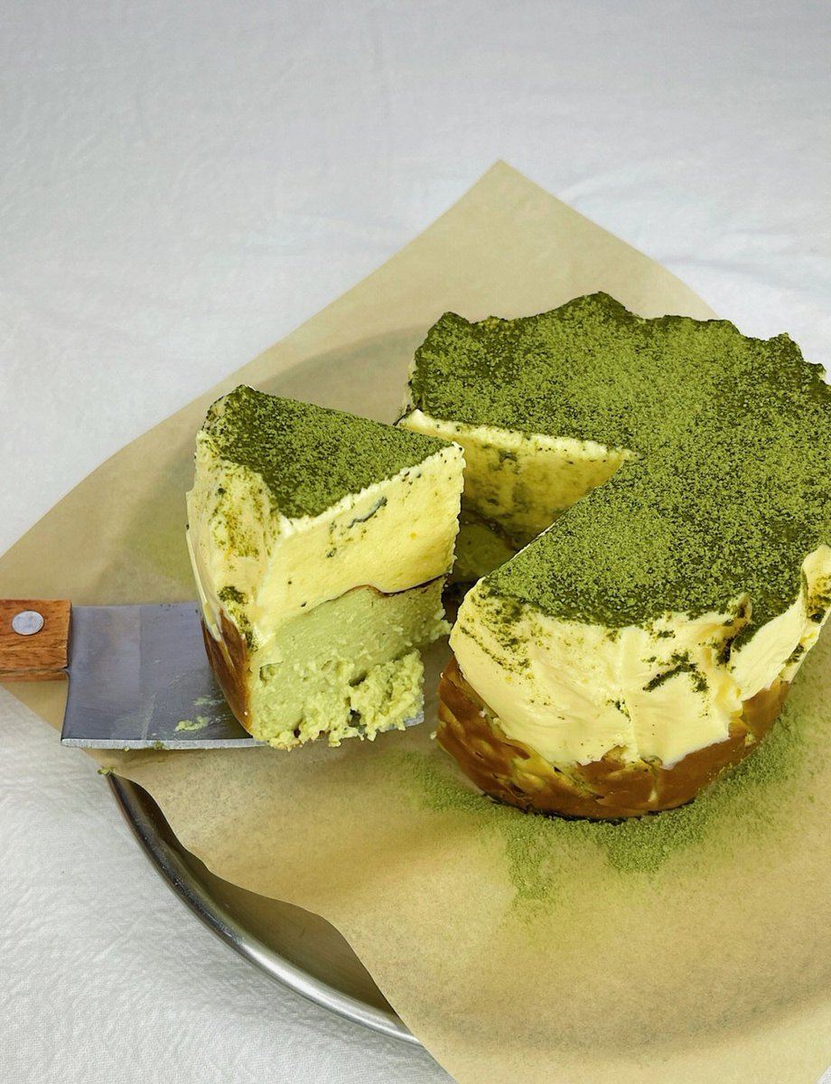 gof1998olga's tweet photo. Just had the first bite of homemade matcha tiramisu—creamy, sweet, and that subtle earthy matcha kick hits right in the afternoon! https://t.co/oyrB8Jaz3R
