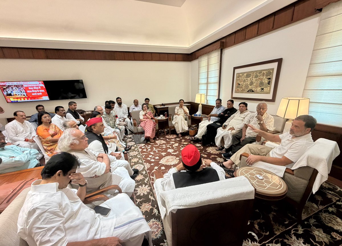 yadavakhilesh's tweet photo. https://t.co/iMGoXjcQSJ