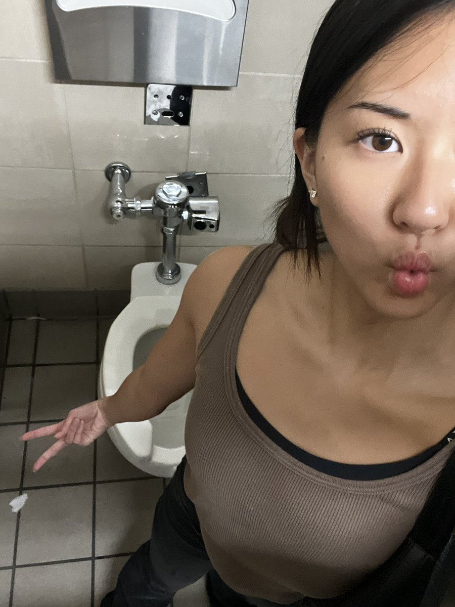 kikigoddess77's tweet photo. the world is crazy cause if i told you to be a good boy and lick this toilet bowl you’d listen and pay me for it #findom #cashmeet #asianfindom #asiangoddess #bratfindom #luxuryfindom #joi #princessfindom #walletdrain https://t.co/p3QdMb2kux