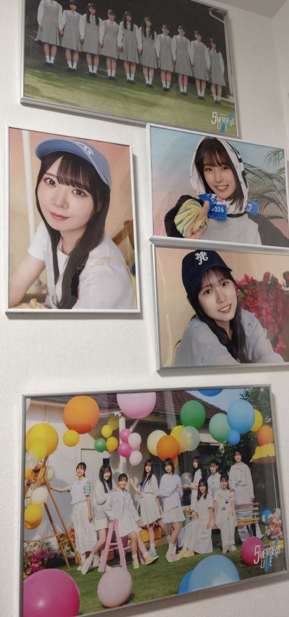 shun_0zero0's tweet photo. ひなたフェスのパンフレットと個別ポスター届いたので、早速ポスター飾りました
これはなかなか良いぞ！

#ひなたフェス2026 https://t.co/Qxqxg1HnBx