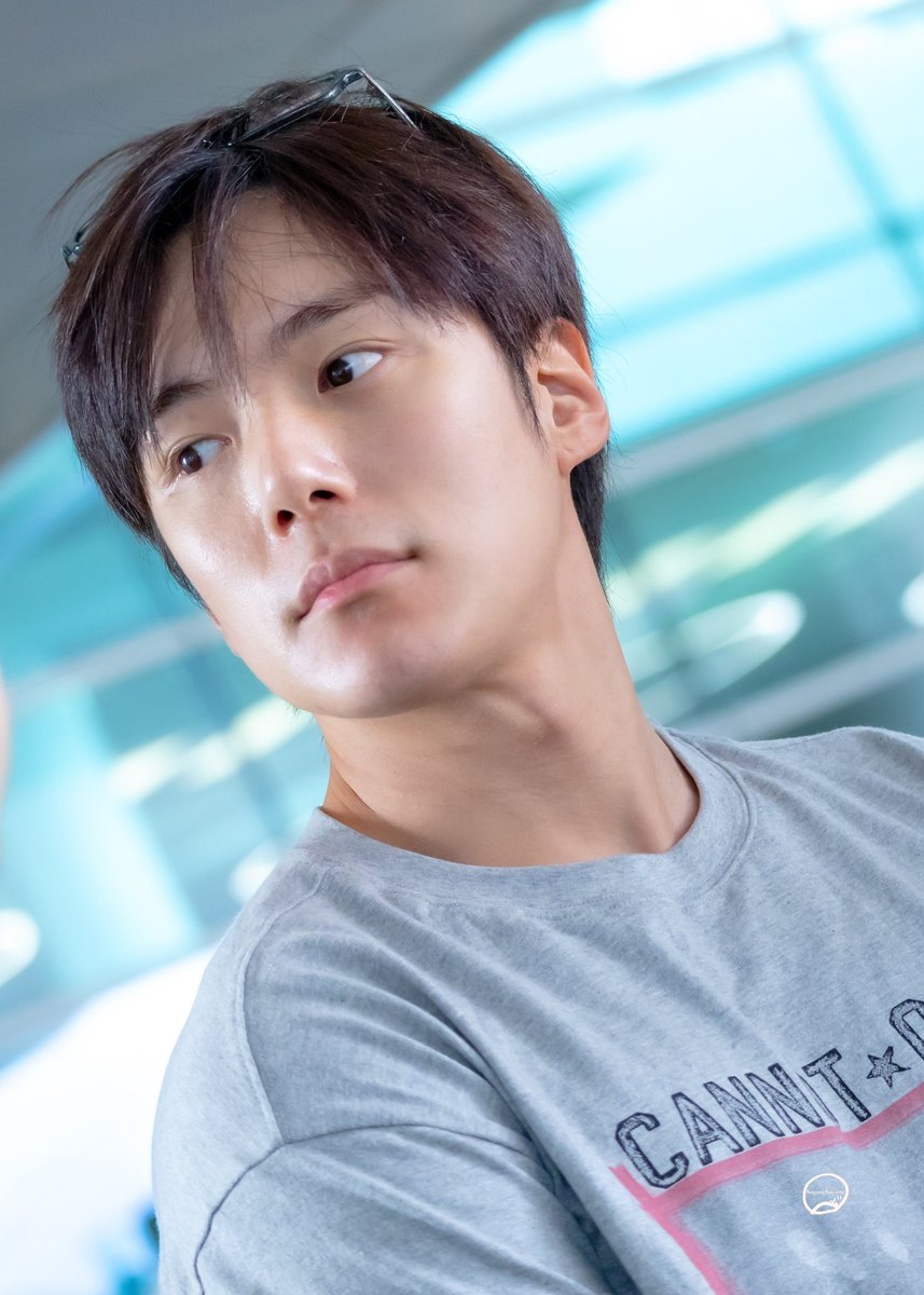 SkyWay59536952's tweet photo. @starfess Mau bilang semuanya takut dikira maruk. Jadi pilih Minhyuk aja 😍 https://t.co/RVM6Y7JBgS