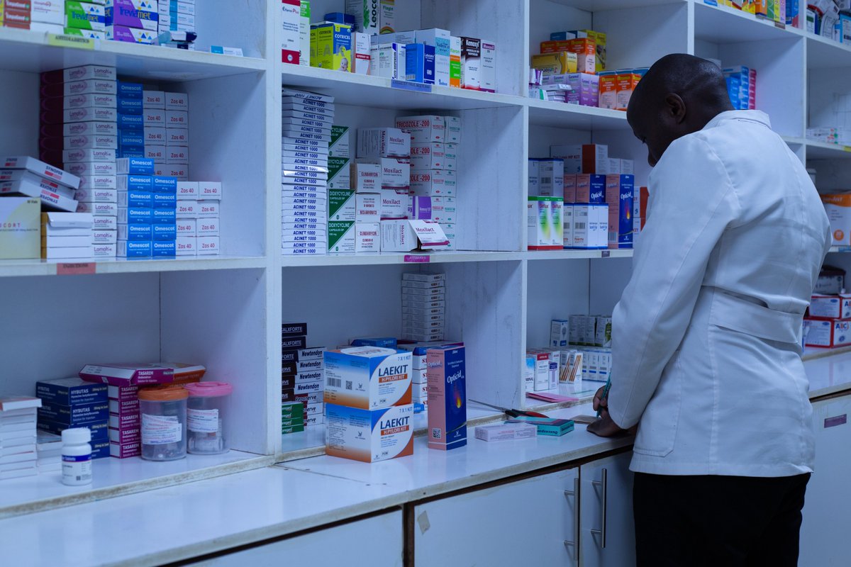 mikerugoya's tweet photo. Accurate care you can count on. Our pharmaceutical Technologists carefully prepare and verify every prescription, ensuring safe and precise medication delivery for all our patients.
#healthcareheroes #healthcareworkers #pharmacy #maryimmaculatekerugoyahospital https://t.co/5kf04p7y4y