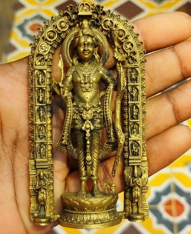 kanika_jain83's tweet photo. 🪔✨Handcrafted Brass Ram Lalla Idol – Divine Child Form of Shri Ram for Home Temple
🛒 SHOP NOW
🌐Website: https://t.co/9CdgKWmhbV
🛍️Etsy Shop: https://t.co/n3YHE5Vl9z
👉Link in bio for quick purchase
#RamLalla #ShriRam #BrassRam #RamIdol #RamNavami #HomeTemple #TempleDecor https://t.co/G4AAkYbAgT