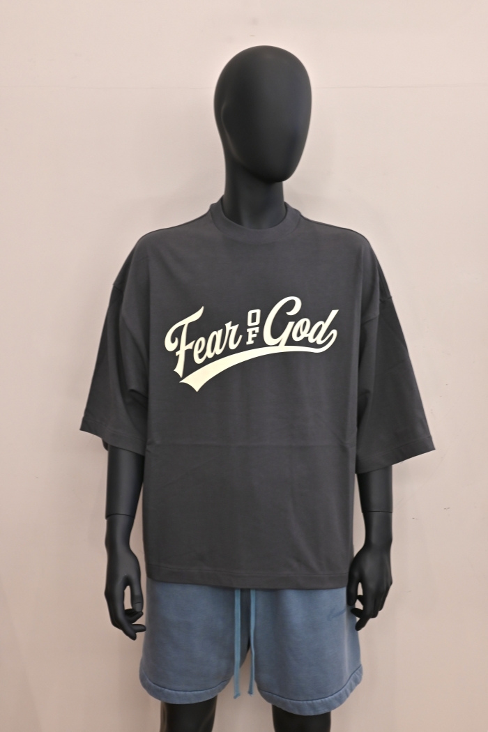 zefirosapporo's tweet photo. FEAR OF GOD ESSENTIALS　
MERCH TEE BOXY FIT 
https://t.co/lbcFsRzA1s 
#エッセンシャルズ 
#新作 #オータム
#フィアオブゴッドエッセンシャルズ
#ゼフィーロ札幌 #ゼフィーロ
#札幌 #北海道
#sweatshirt #essentials
#fearofgodessentials
#zefirosapporo #zefiro
#sapporo #newarrival https://t.co/KM7k3GFnjJ