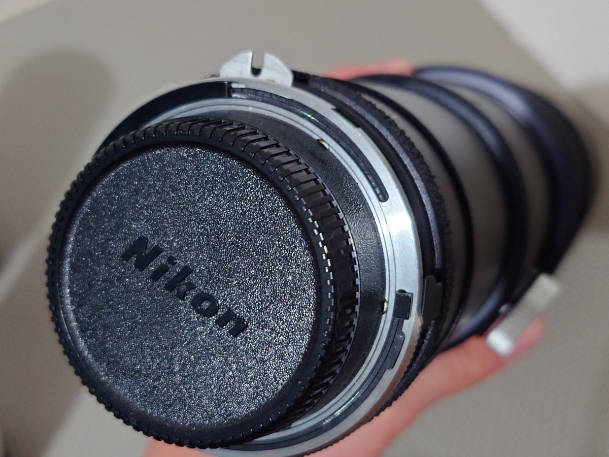そしてこやつ TAMRON ZOOM 200-500mm f6.9 1100円 多分アダプトール2