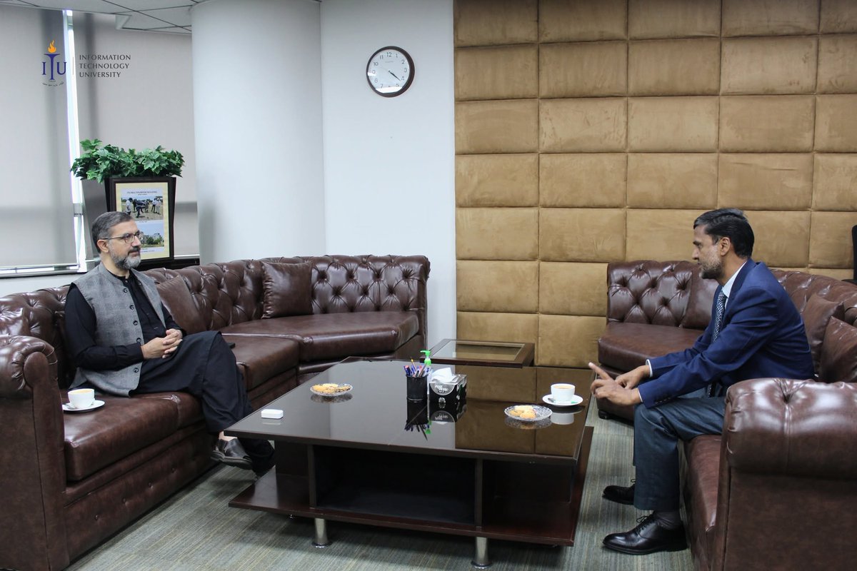 ITUPunjab's tweet photo. Prof. Dr. Adnan Noor, VC, ITU, warmly welcomed Mr. Javed Iqbal, the newly appointed Regional Director of HEC. Both sides discussed strengthening collaboration in higher education, research &amp; innovation, and reaffirmed their commitment to academic excellence and national dev. https://t.co/GvCTddm8zV