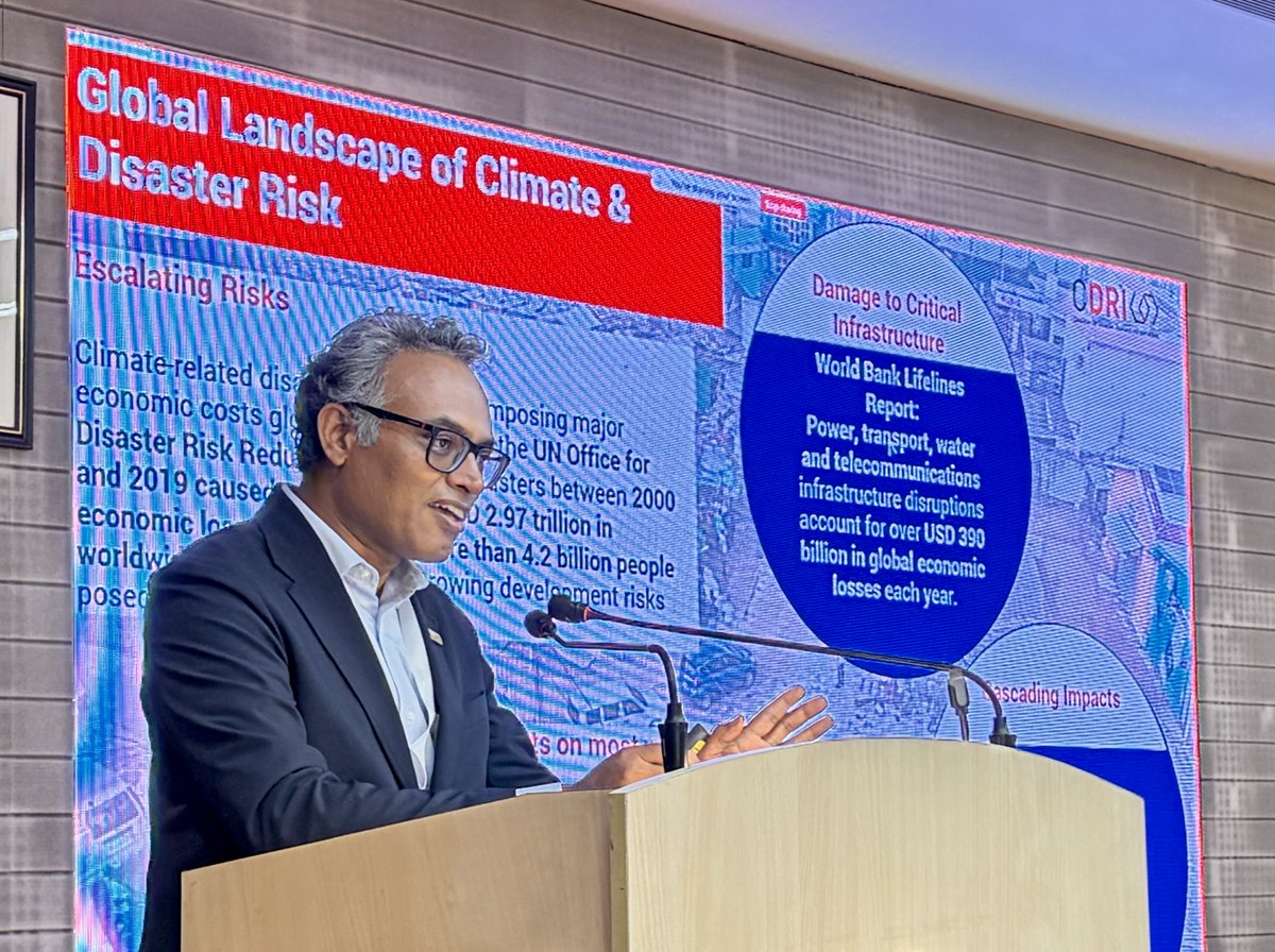 cdri_world's tweet photo. How do we make resilience investable? 🤔
At De-Risking India's Construction Boom event hosted by @cdri_world, @IFC_org, #IIBF & @EU_in_India, two powerful tools showed the way:
🌐 #GIRI: Understand hazards, vulnerabilities & potential losses
📊 #RCBA: Demonstrate the economic value of resilience investments
Together, these tools help turn risk data into smarter, scalable investment decisions for #resilientinfrastructure.