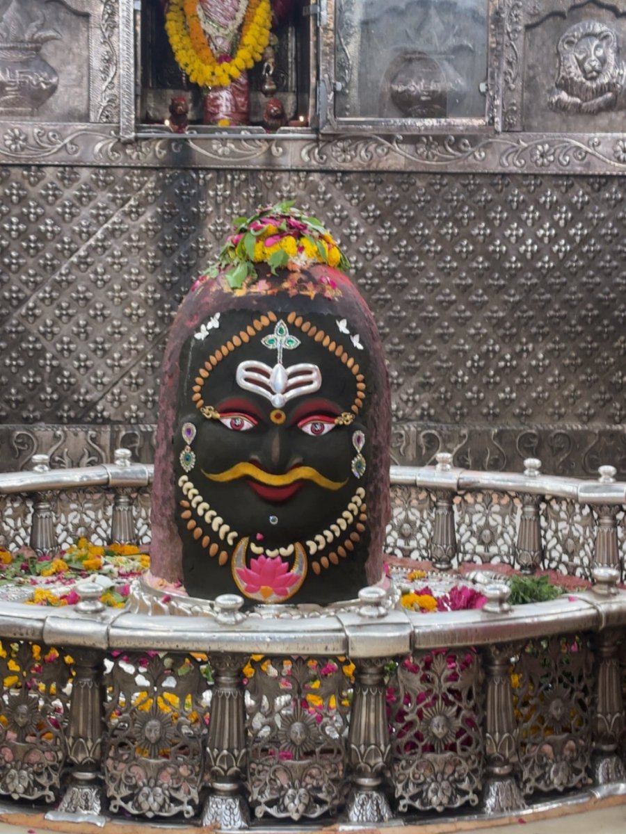 immortaldharma's tweet photo. Mahakaal’s aura is unmatched. ❤️ https://t.co/qvggTIEWnN