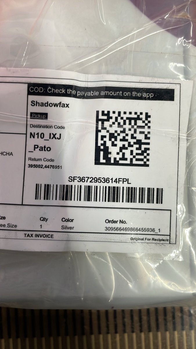 jari_maher's tweet photo. @shadowfax_in @Meesho_India @shadowfax_in
My order was never picked up. The pickup agent’s number was shared, but no one answered my calls. Because of this, my order was cancelled and I suffered a loss. I want compensation for the cancelled order. Please resolve this issue immediately. https://t.co/fTGLdo8cO6
