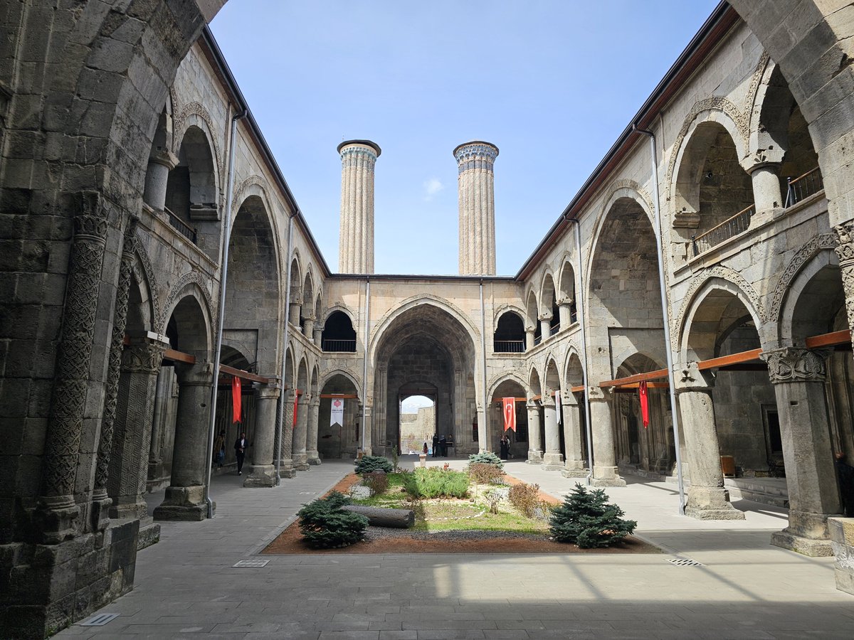 mrklbr's tweet photo. Erzurum çarşı pazar.... https://t.co/cVa9g5QKMY