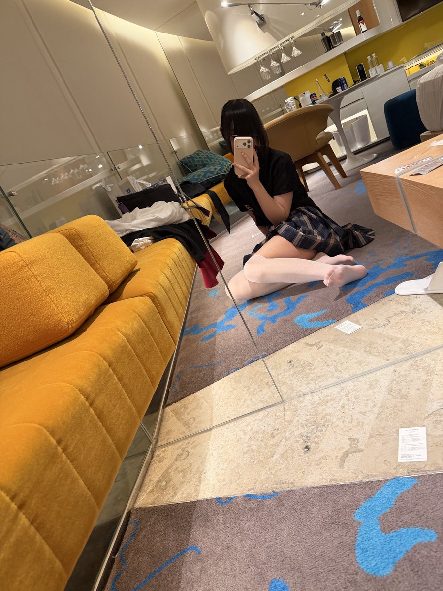 meiyujijie's tweet photo. 老公在外面找小三怀孕了
我很慌
因为他是不育
我们家的孩子也不是他的 https://t.co/aXIBBwLwyg