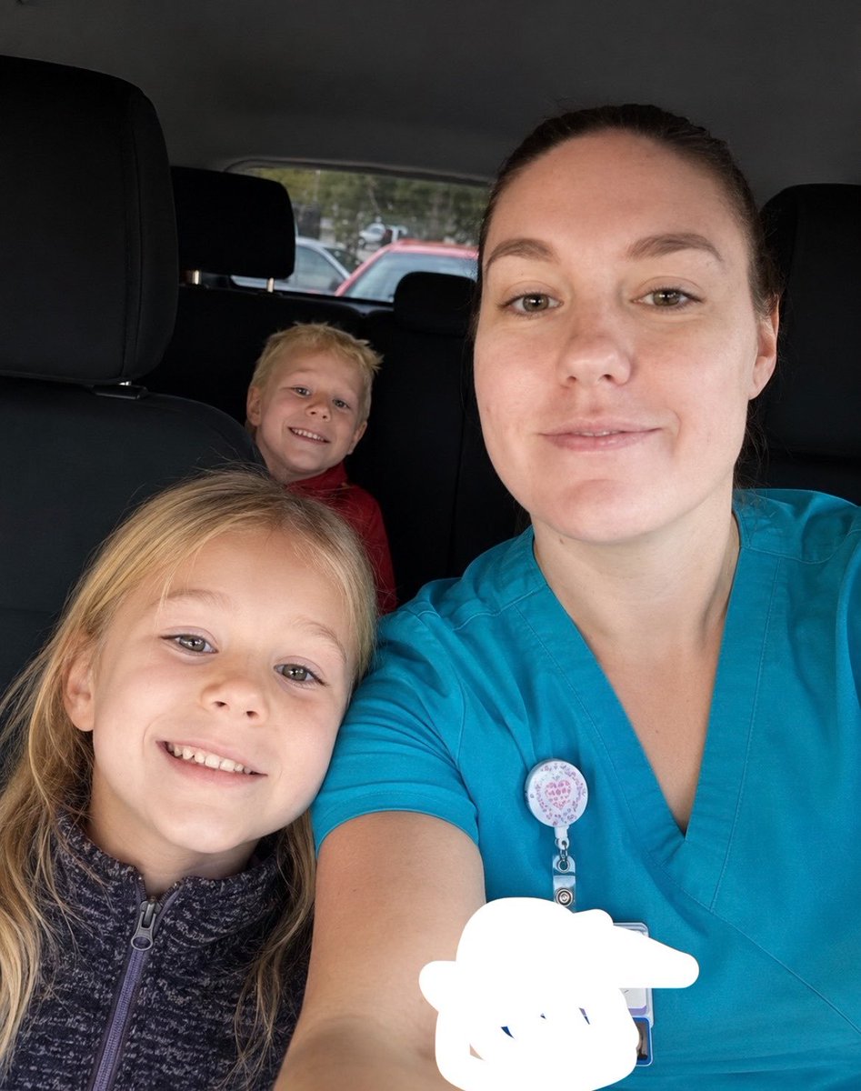 Johnrosed8's tweet photo. On my way home after work with my kids https://t.co/d4cbEYFPzR