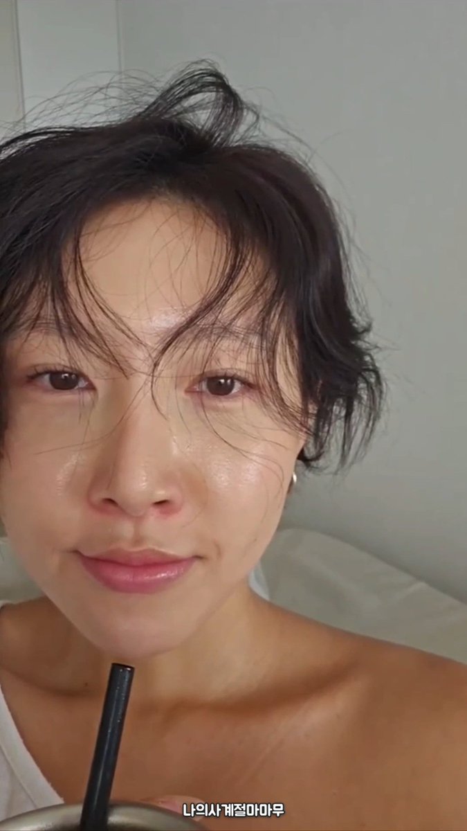 4season_MAMAMOO's tweet photo. #화사 #hwasa
260723 b.stage LIVE Full ver.
https://t.co/X16oBFmWBs https://t.co/k6N1zeYRVK