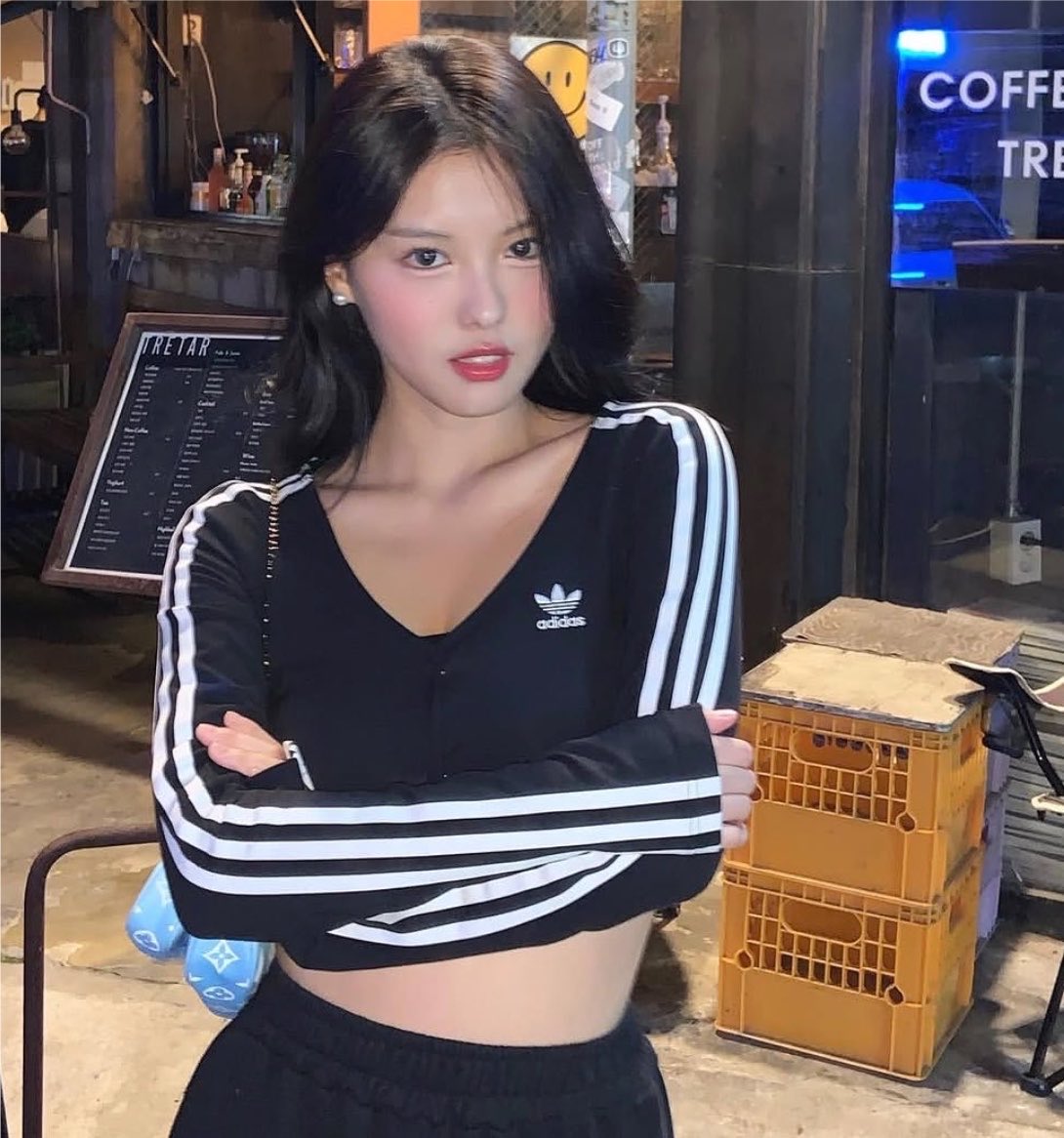 icedbite's tweet photo. ⠀         

good morning ✦ִֶ 𓂃⊹  i’m  pissed it’s not the weekend yet, i just want to sleep in and go to cute cafés with someone who doesn’t mind being seen holding a miffy squishmallow. for now we rely on caffeine, have a good day oomfies https://t.co/hbGV4jVYVq