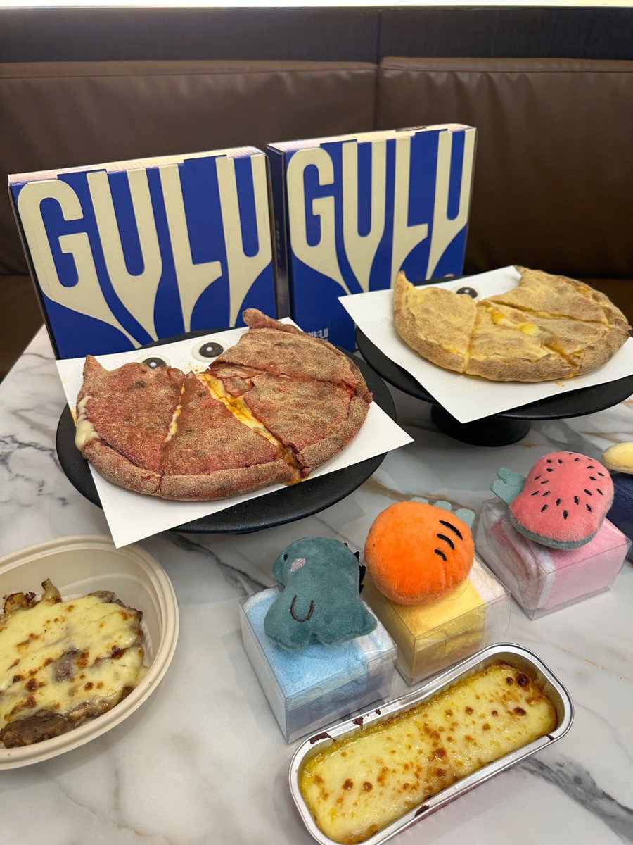 DharShurmi's tweet photo. Just caught my intern trying to use the office laminator to press his half-eaten pizza for "crisper crust" — today’s chaotic win! https://t.co/tBxJxKKUso