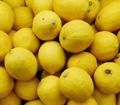 AAAStorage1's tweet photo. Happy #NationalLemonDay.
DON'T store lemons in your storage unit. 😜 https://t.co/4X3GxmrENG