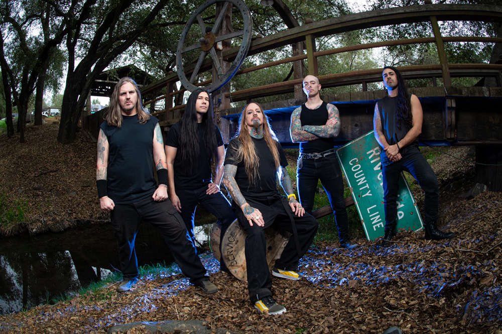 KNAC's tweet photo. Strike And Kill: An Exclusive Interview With DEZ FAFARA Of DEVILDRIVER. We talk about their new album, his health, and the new line-up. https://t.co/K8UtfLSlEM  #DevilDriver #KNAC #PureRock @devildriver https://t.co/eivSBX8ZYk