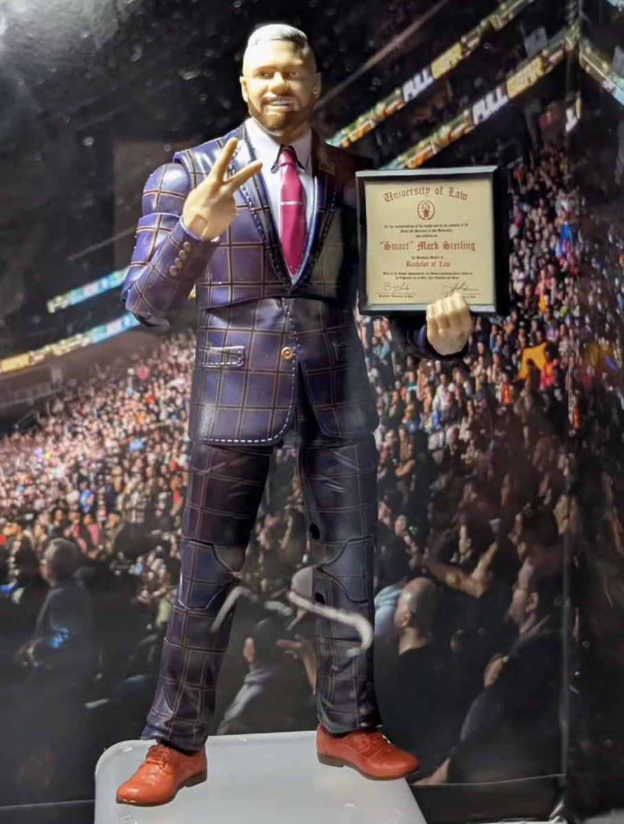 CollectMajor's tweet photo. In partnership with @AEWbyJazwares, the new @MarkSterlingEsq figure is coming to https://t.co/EGqwaYGXdc, soon!
#CollectMajor
#ScratchThatFigureItch https://t.co/IYGfTkibc2