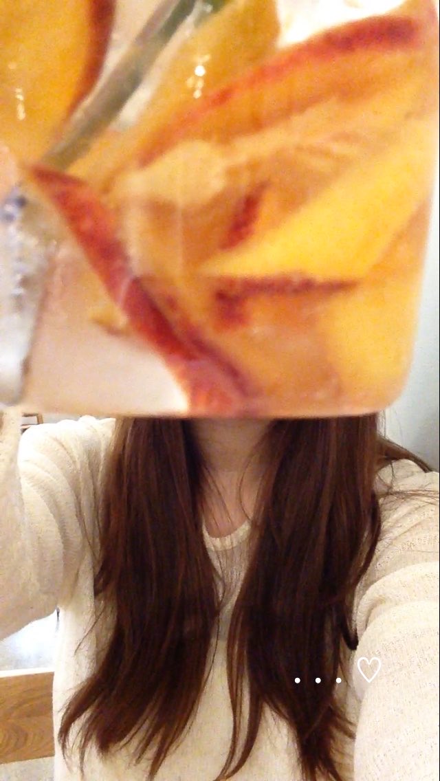 0kkinn's tweet photo. 세상에서제일친한친구랑함께하면너무너무행복해져😚😚 https://t.co/w3BdJpwZDY