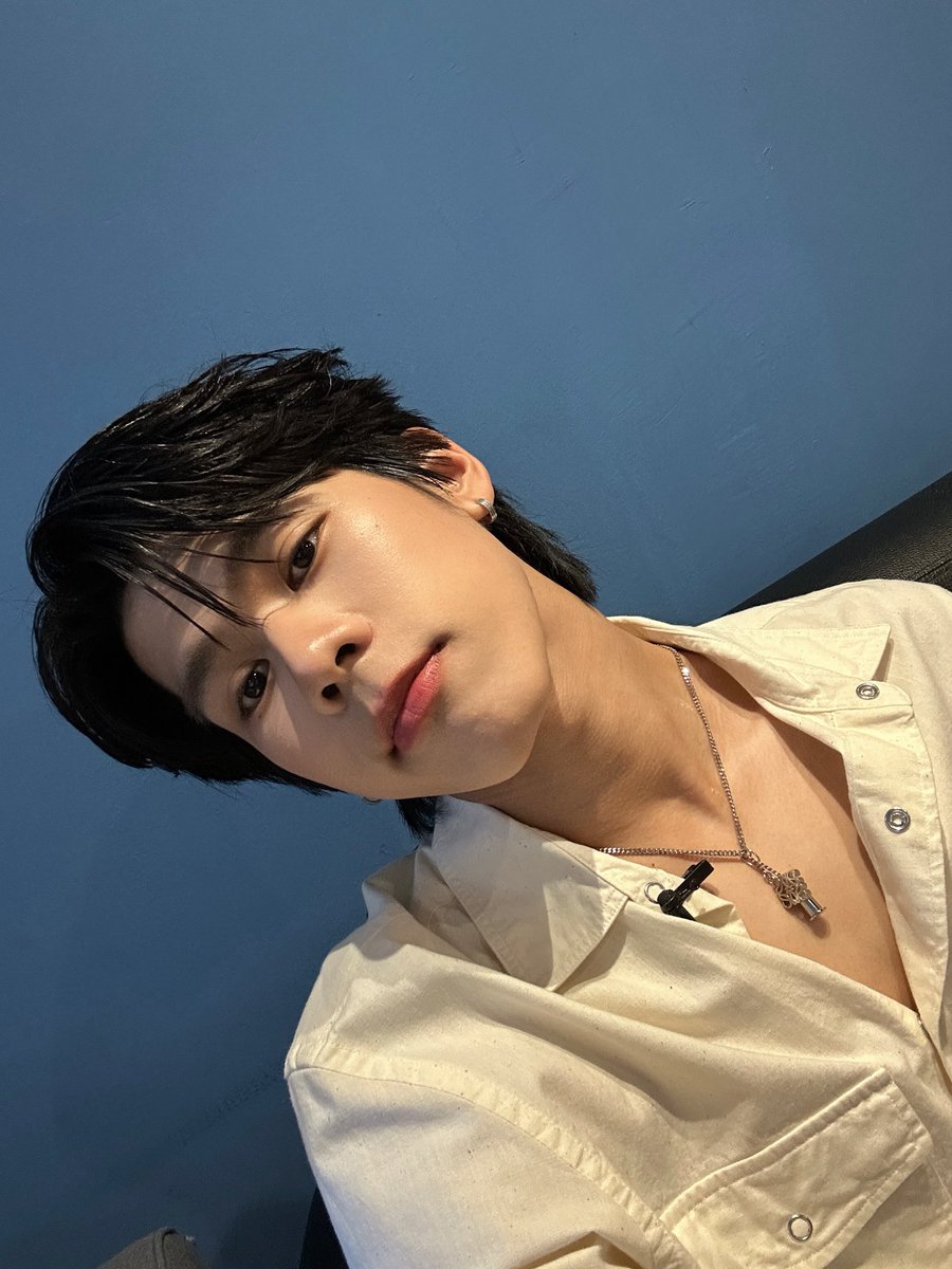 TuiChayatorn's tweet photo. 🤙🏻😎 #GMMTVLiveHouse https://t.co/ol8bmXWx9h