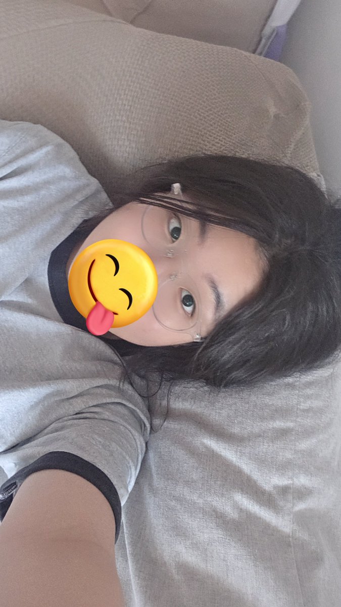 Yu7227O's tweet photo. 요사진들이 젤루 마음에 드는 것 같음 😆 https://t.co/QcjgHPYefZ