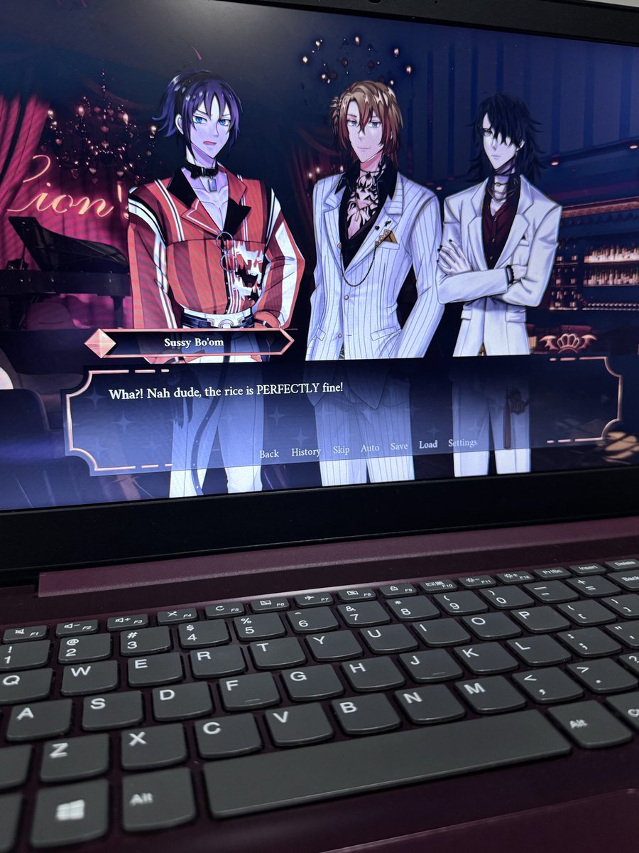 hachikuma63's tweet photo. opened the laptop i used throughout college only to find THIS MYTHICAL NIJIEN LOOT https://t.co/jQ1knmMNoH