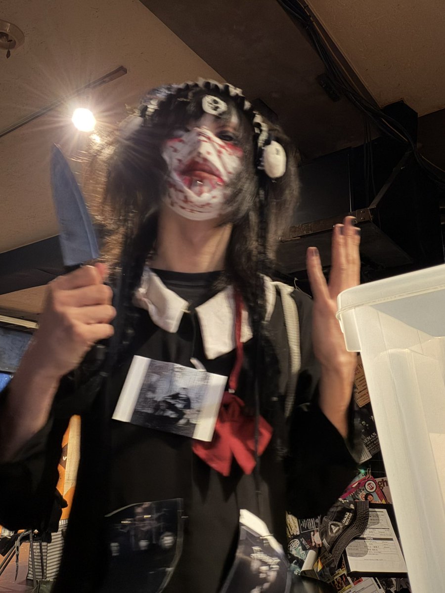 mettazashi3's tweet photo. 後半なんかの曲で柵を越えて虐殺最に行気辿り着いた先に謎の扉があったので開けたら女性の方が震えて立ちすくんでいたので謝罪して即退出しました本当にすみませんでした https://t.co/rCJQ8t5OSk