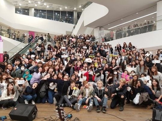 day6runmylife's tweet photo. 🥺 https://t.co/wR3BMtOXxz