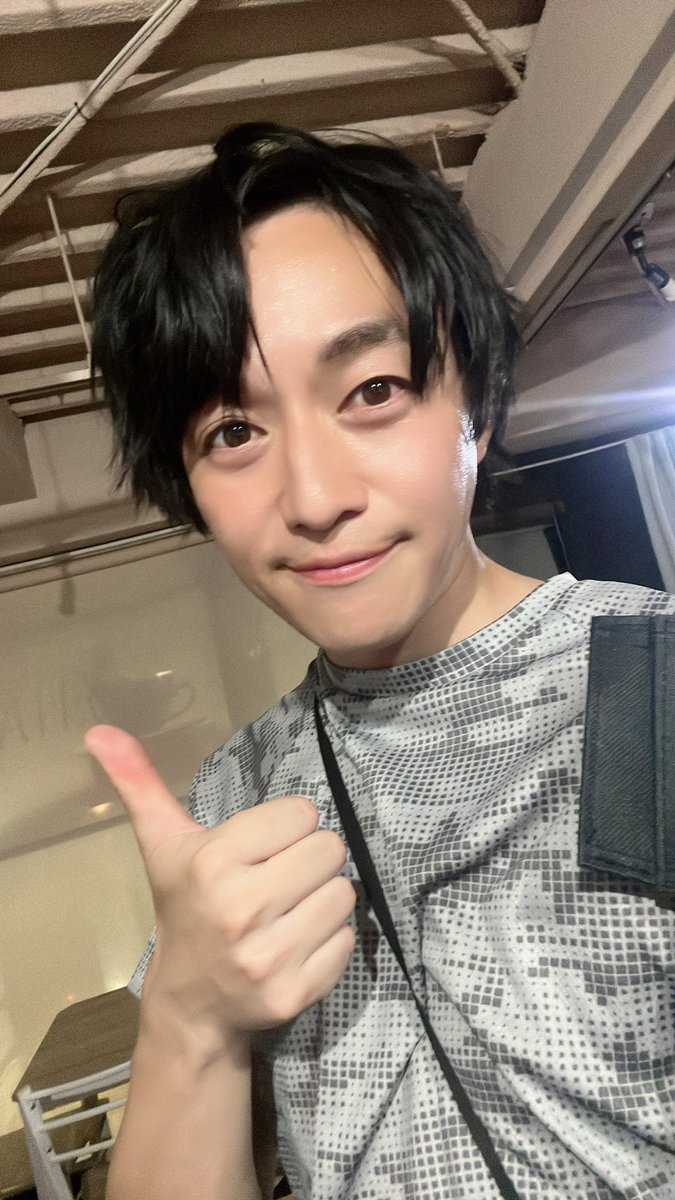 11051023's tweet photo. お仕事や稽古、諸々の準備で忙しくさせてもらってますが、今日は #スプラトゥーンレイダース 発売日でした！
大好きなスプラトゥーンを発売日にプレイ出来ないのは悲しいけど、忙しいのはありがたいこと！
次のお休みまで我慢だd(˙꒳​˙* )

さーて、明日もお仕事頑張りましょᕙ(`･ω･´)ᕗ https://t.co/bP4GGQaQMK