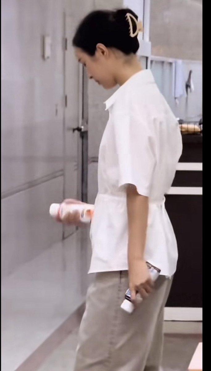 dearbaseballbat's tweet photo. from instant iced coffees that can be bought on vending machines to ysl gifts https://t.co/RZXChuAMes