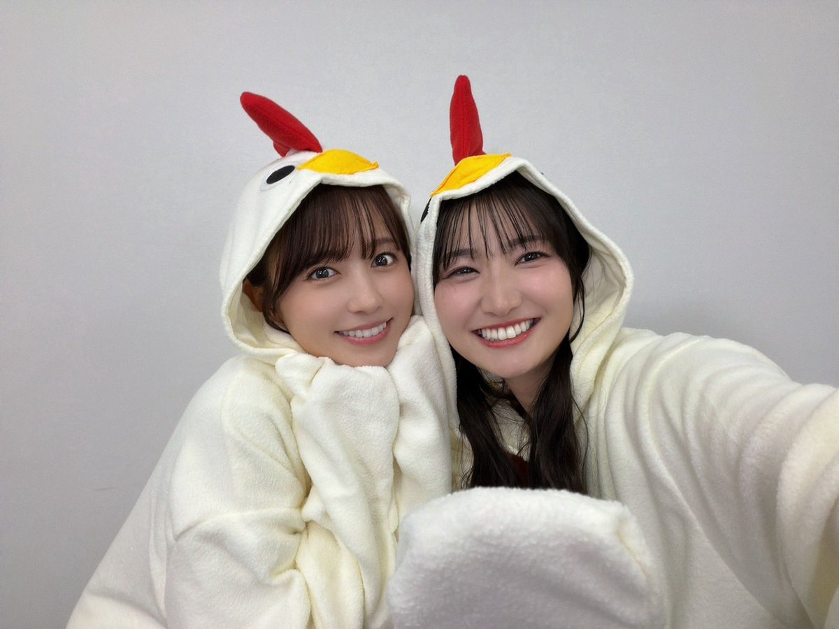 Rikako_Aida's tweet photo. 本日は葵あずさちゃんが遊びに来てくれました✨
今日は朝の現場から空き時間までずっと一緒だった🥹🫶
楽しい時間をありがとうございました🐔💓

#逢い逢い https://t.co/ldot50I7I8