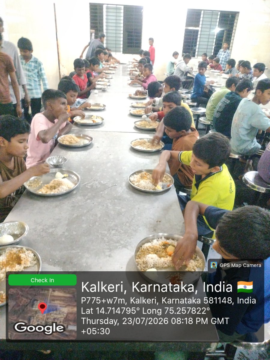 579Sc's tweet photo. ರಾತ್ರಿಯ ಊಟ https://t.co/Xj6cl0S2Wz