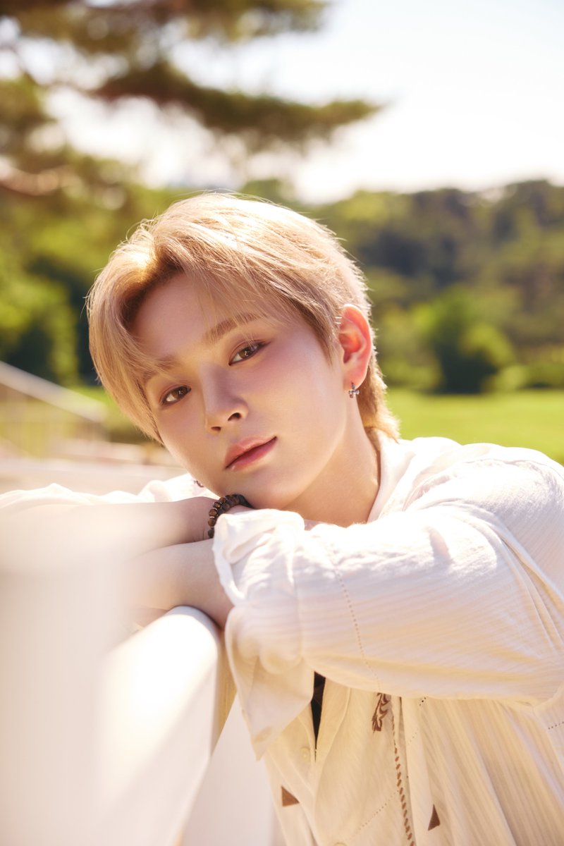 whib_official's tweet photo. WHIB The 2nd Mini Album [CHERRY PIE]
Concept Photo DAYLIGHT ver.

🍒 2026.08.05 WED 6PM (KST)

#WHIB #휘브
#HASEUNG #하승
#CHERRYPIE #WHIB_CHERRYPIE https://t.co/YLasGoK1MU