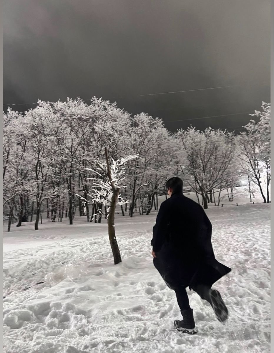 syapabalqis's tweet photo. 24 July 2026.

In the blink of an eye, it’s been 19 yrs since his debut. Nineteen years of dedication, perseverance & countless unforgettable moments. Thru it all, he has remained consistent, not only in his achievements but also in the kind of person he continues to be.

He has faced more than most ppl will ever know yet he’s still standing. And if there’s one thing that has never faded, it’s the love & loyalty of the ppl who believe in him. His real fans didnt disappear when things became difficult, they stood even stronger by his side. That kind of trust & unwavering support is a success that cant be imitated.

No matter how painful or exhausting his journey has been, one thing will always remain true is, he is deeply loved.

i cant wait to see what the future holds for him. i hope he always knows that he will never walk alone bcs as long as we’re here, we’ll continue cheering him on every step of the way.

Congratulations to Kim Soohyun on his 19th debut anniversary. He remained true to himself even thru the loudest storms & that alone is sth worth admiring. Here’s to many more yrs of his journey & success. 

Till we meet again, we’ll always be here 🤍🍀

#TrueInEveryMoment
#김수현데뷔19주년축하해
#김수현너의모든순간을응원해