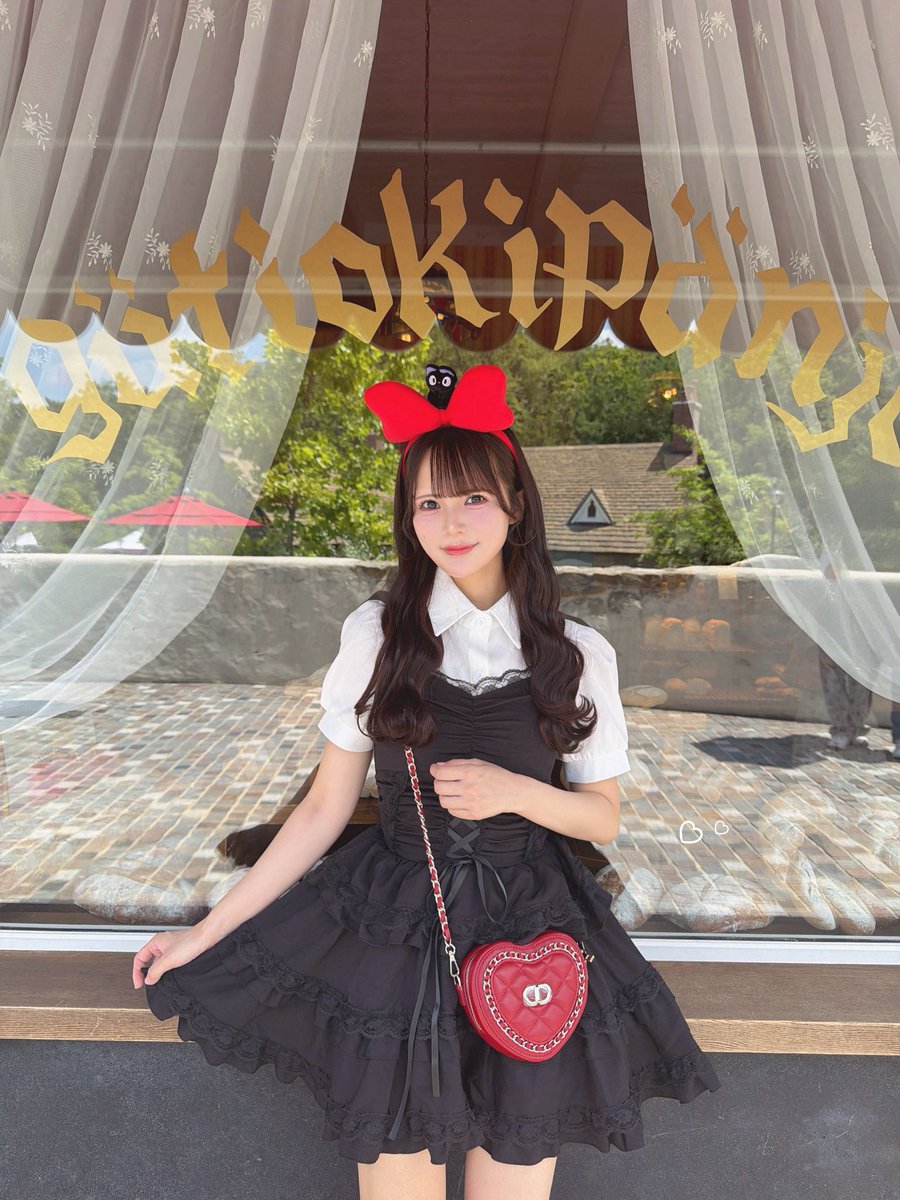 左上のコーデは全身GRL❤️ 令和の魔女の宅急便キキをイメージしたよ> ̫<♩