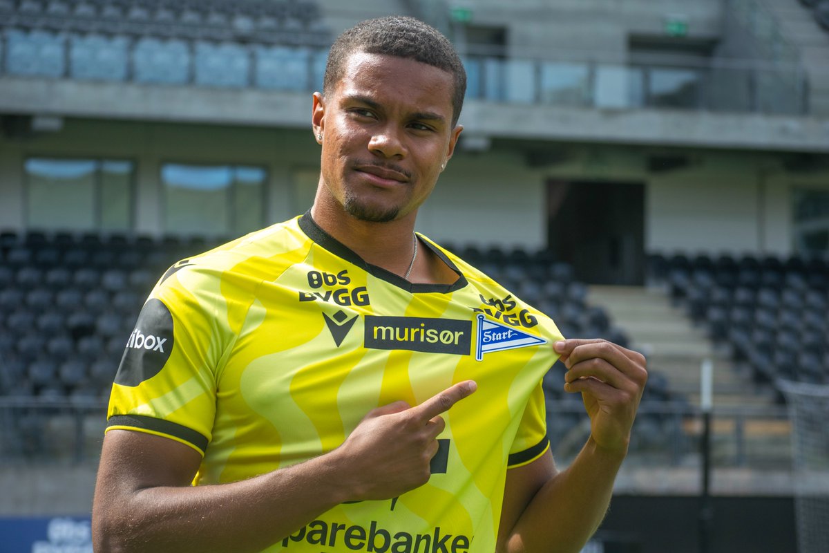 ikstart's tweet photo. 🟡⚫Santino Samuyiwa (20) skriver under på en kontrakt med IK Start ut 30. juni 2029!

- Det kjennes veldig fint å skrive under for IK Start. Byen og klubben er helt fantastisk, så jeg gleder meg virkelig til å komme i gang, sier Santino.

Les mer på https://t.co/K7zoe3m2YM. https://t.co/objMHeNpsT
